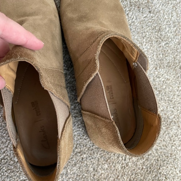 Boots - Picture 4 of 5